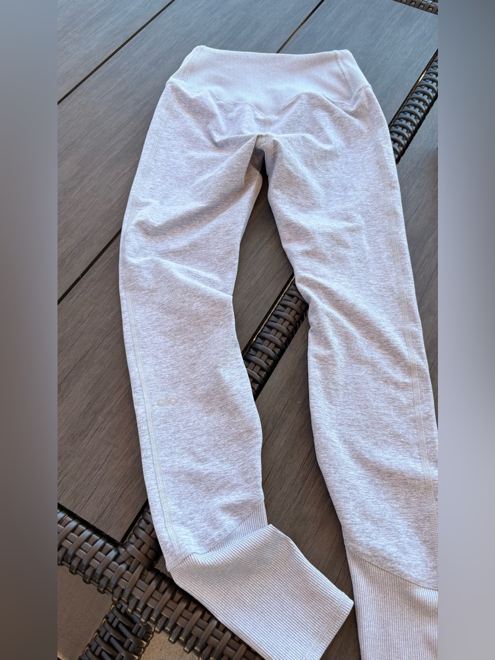 Alo Yoga High-Waist Alosoft Lounge Leggings, size Small - Picture 9 of 10